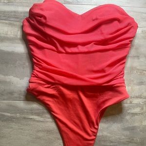 NWT OH POLLY BODYSUIT MAGENTA SIZE 8